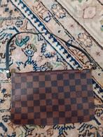 Mooie louis Vuitton pochette, Verzenden
