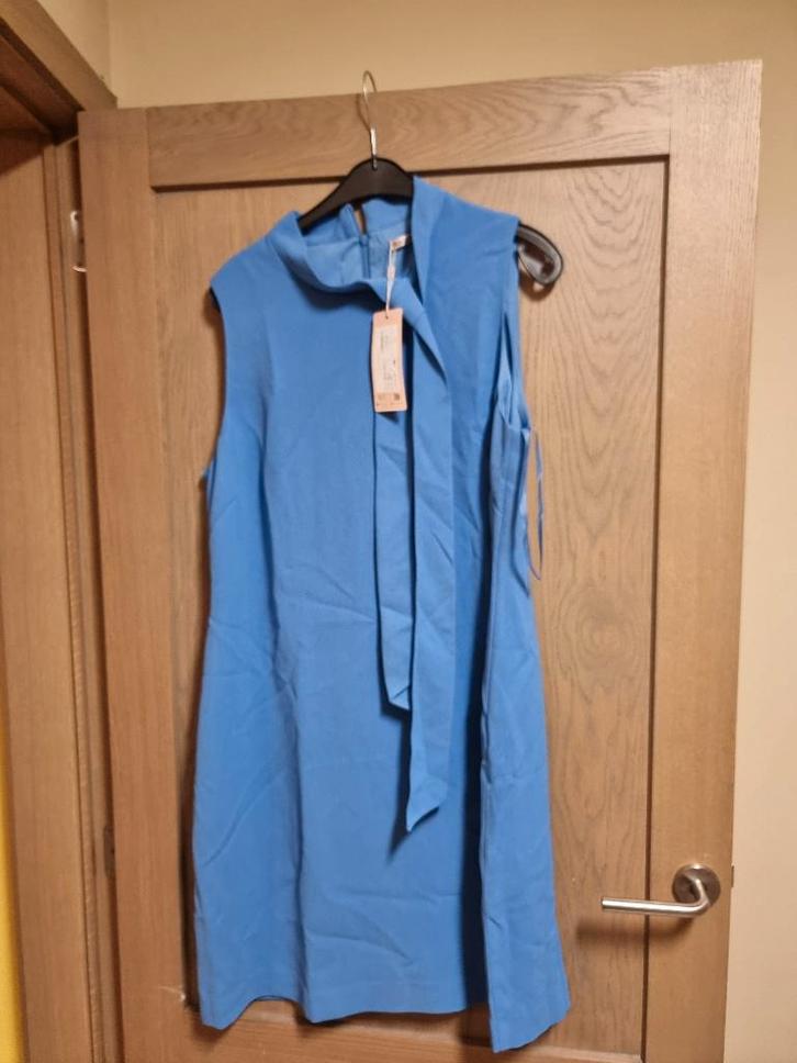 Jurk esqualo maat 46 nieuw, Kleding | Dames, Jurken, Nieuw, Maat 46/48 (XL) of groter, Blauw, Knielengte, Ophalen of Verzenden