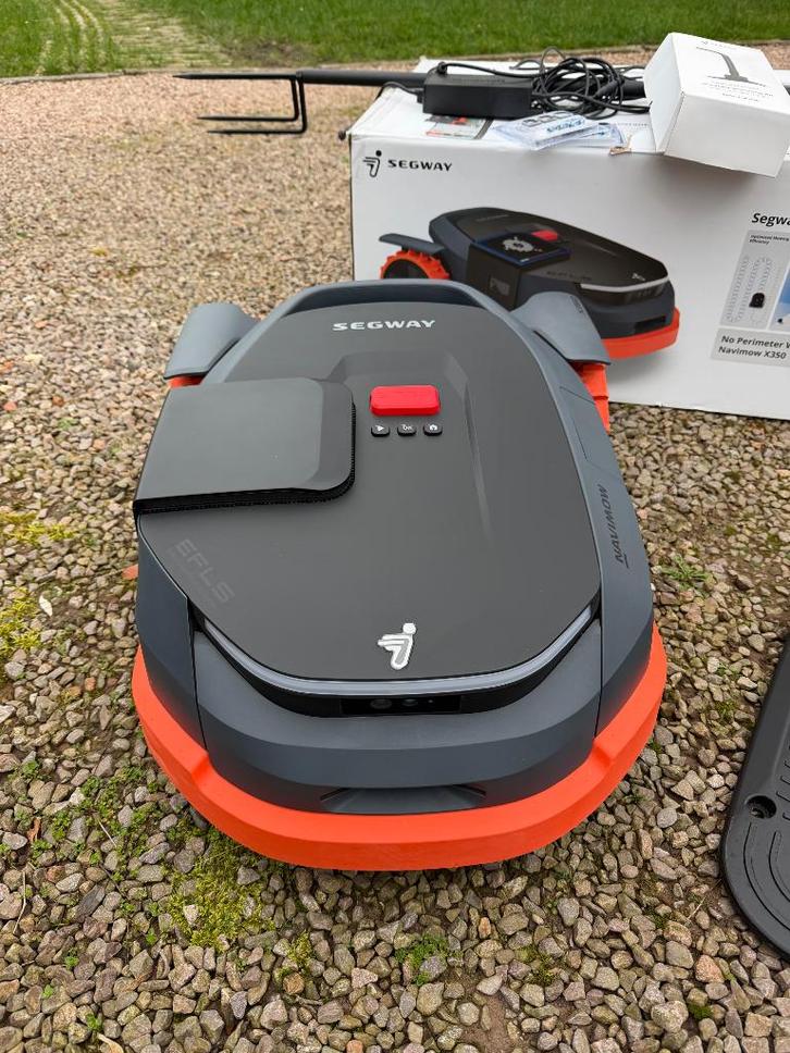 Nouveau Segway Navimow X350E à vendre !, Jardin & Terrasse, Tondeuses robotisées, Neuf, Plus de 25 cm, Enlèvement