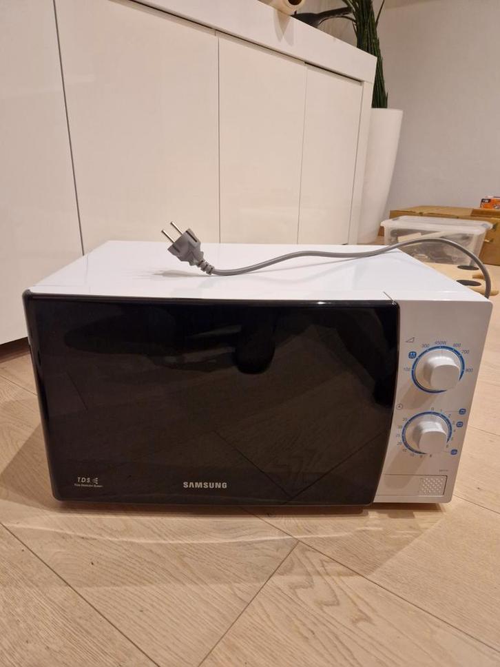 Samsung microgolfoven – perfect werkend – netjes, Elektronische apparatuur, Microgolfovens, Microgolfoven, Ophalen of Verzenden