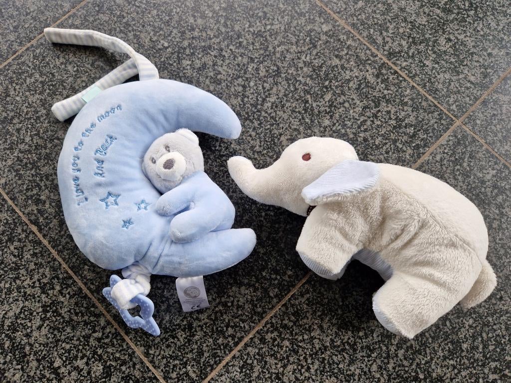 2 schattige knuffels, 1 met muziekje, Ophalen