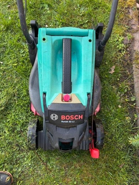 Grasmaaier - grasmaschine Bosch Rotak 32 LI inkl accu, Tuin en Terras, Ophalen of Verzenden, Gebruikt