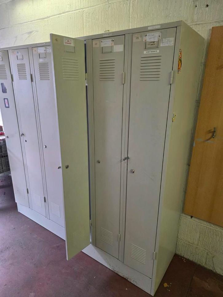 Armoires métallique industrielle 3 portes, Huis en Inrichting, Kasten | Lockerkasten, Ophalen