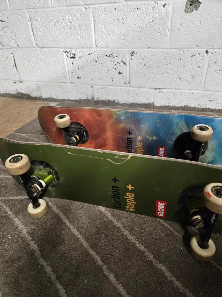 2 Skates Globe "Impact Support" (Carbone), Sports & Fitness, Skateboard, Utilisé, Skateboard, Enlèvement ou Envoi