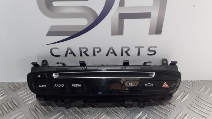 Radiobedienings paneel van een Mercedes C-Klasse, Auto-onderdelen, Dashboard en Schakelaars, Mercedes-Benz, Gebruikt, 3 maanden garantie