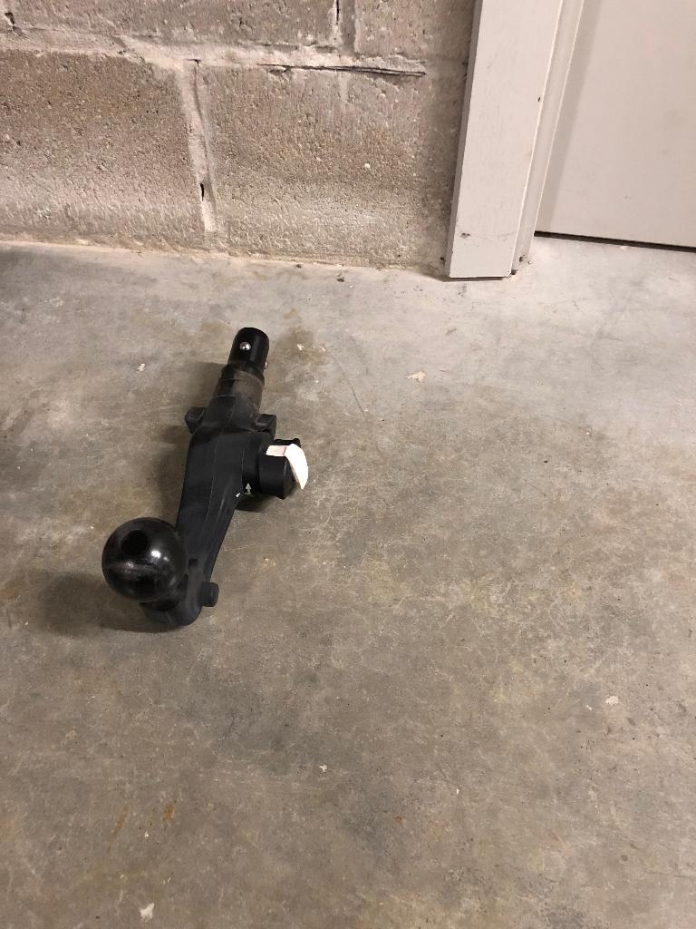 Trekhaak Tesla Y (afneembaar), Ophalen, Nieuw