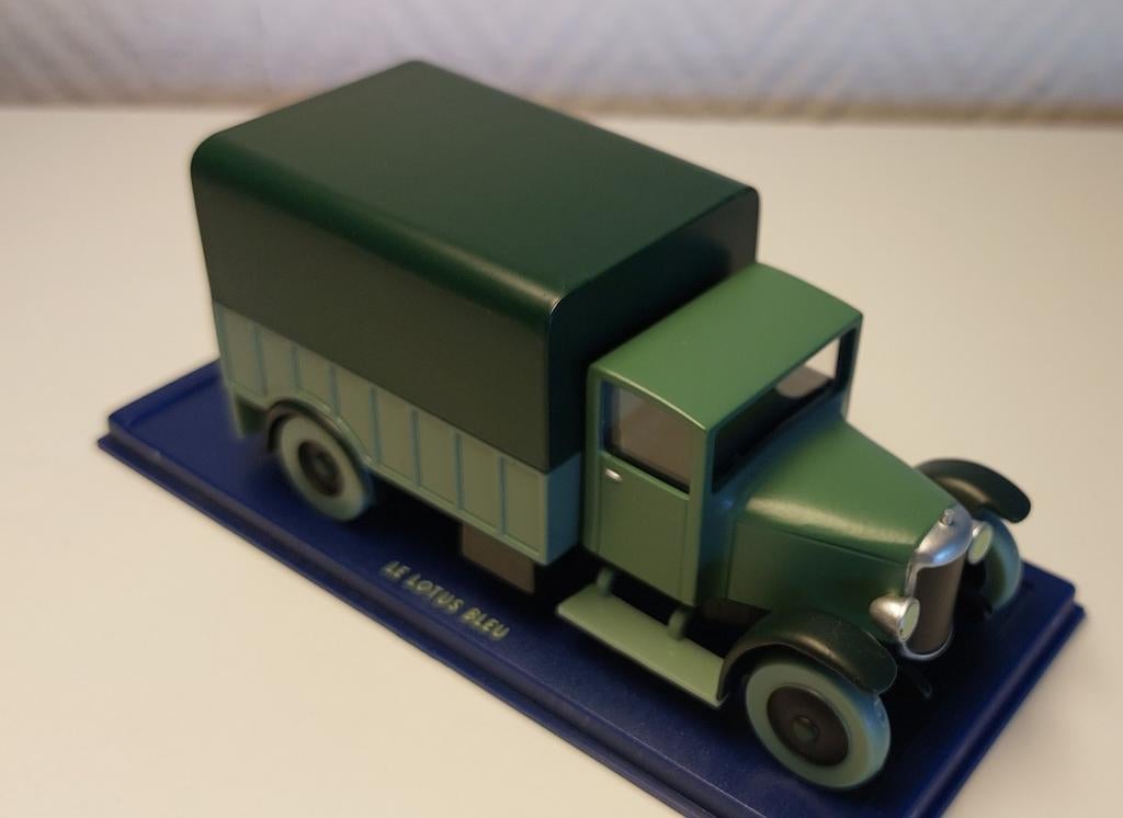 Voiture TINTIN Atlas 1/43 « Le camion à l'opium », Hobby & Loisirs créatifs, Voitures miniatures | 1:43, Enlèvement ou Envoi, Comme neuf