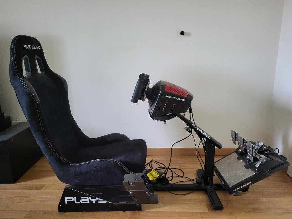 Simulateur de course complet ( PC, PlayStation, XBox ), Siège de course, Comme neuf, Enlèvement, PC