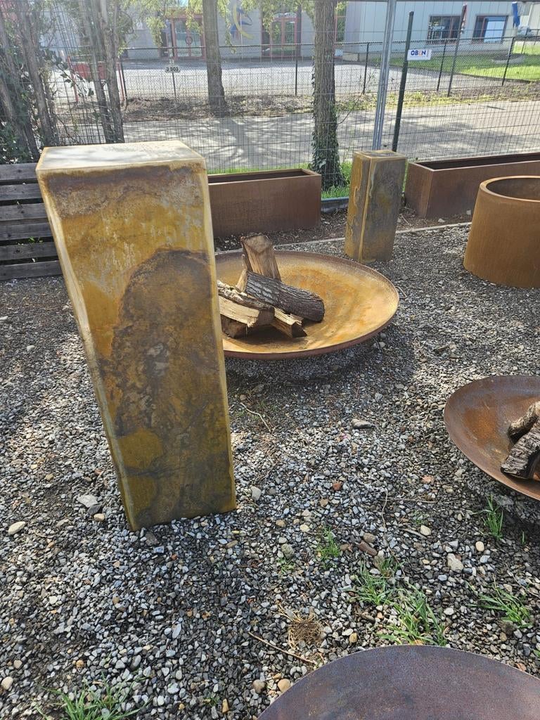 Cortenstaal sokkels, Ophalen