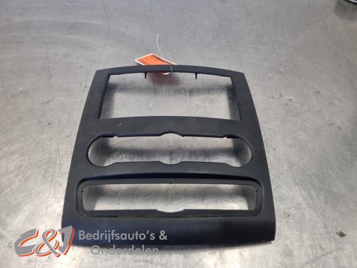 Cadre radio d'un Volkswagen Crafter, Volkswagen, -, 3 mois de garantie, Utilisé