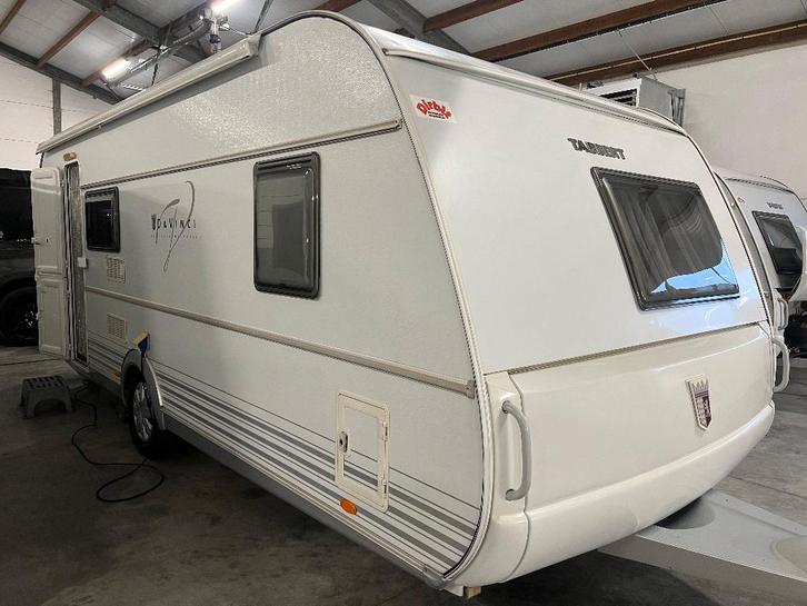 Tabbert Lit superposé Airco Mover, Caravanes & Camping, Caravanes, Entreprise, jusqu'à 6, 1000 - 1250 kg, Banquette en rond, Tabbert