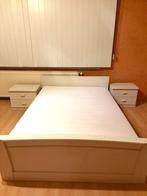 Twijfelaar bed  + gloednieuwe matras+2 ruime nachtkastjes, Huis en Inrichting, Ophalen, Zo goed als nieuw, Twijfelaar