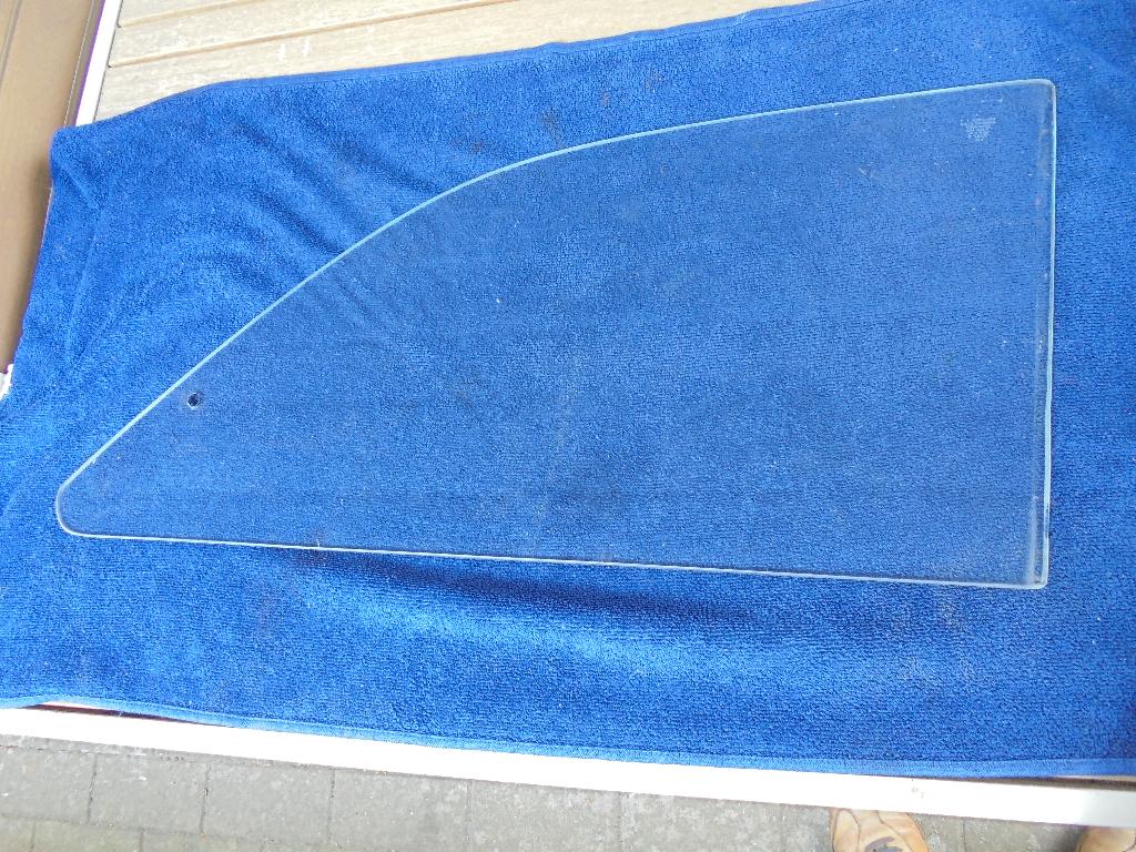 Alfa Romeo GT Bertone ruit achter origineel uitklapvenster, Enlèvement ou Envoi, Alfa Romeo