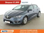 Renault Mégane 1.2 TCe Energy Intens (bj 2017), Auto's, Voorwielaandrijving, Gebruikt, Zwart, 2900 kg