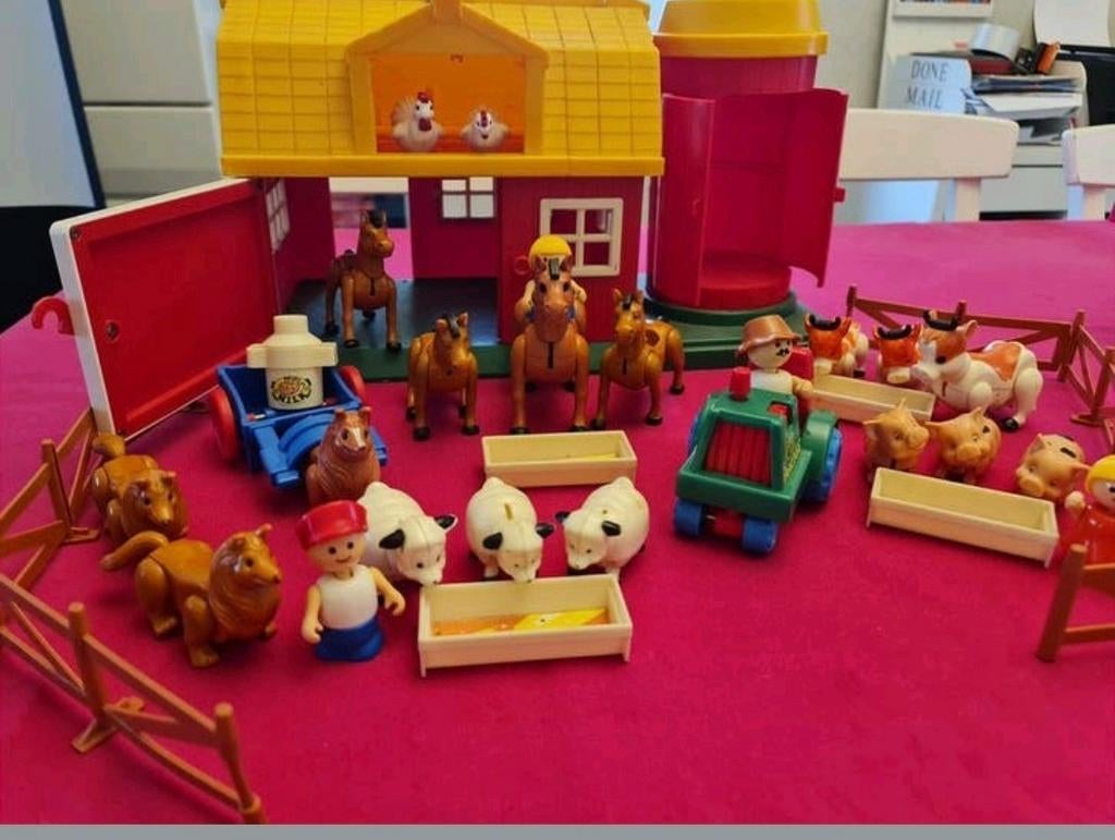 VINTAGE  LIL PLAYMATES FARM PLAY SET /  1980, Kinderen en Baby's, Speelgoed | Bouwstenen, Ophalen of Verzenden