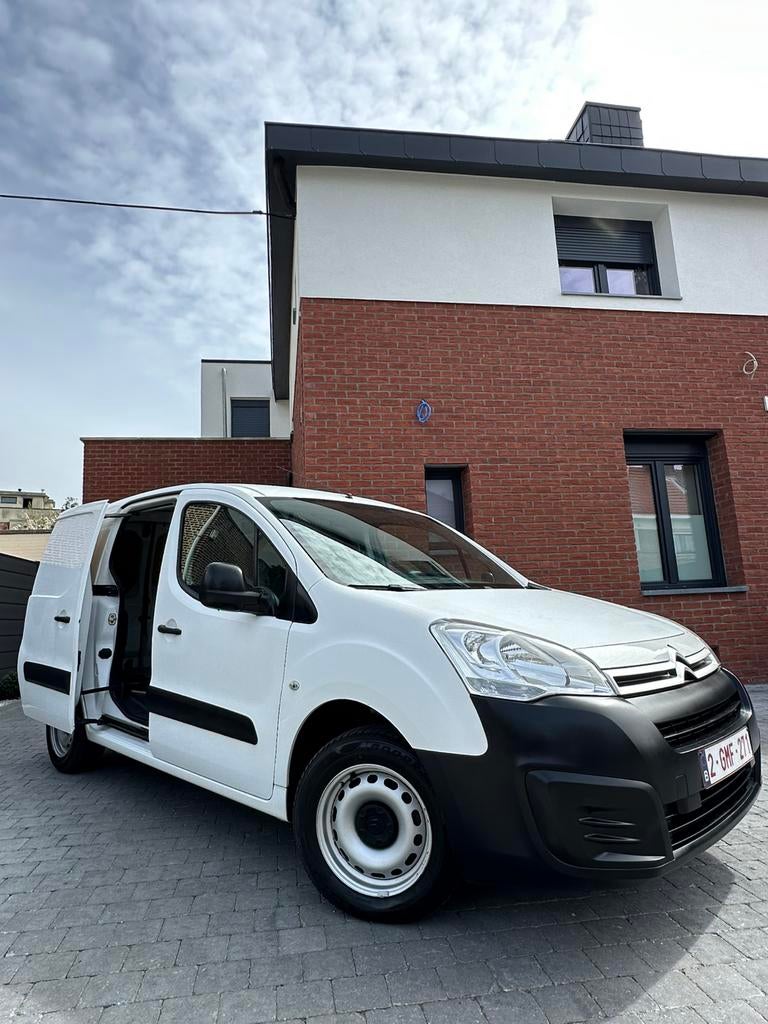 Citroen Berlingo 16HDI 97000km euro6b pret à immatriculer, 3 places, Boîte manuelle, Entretenue par le concessionnaire, Autre carrosserie