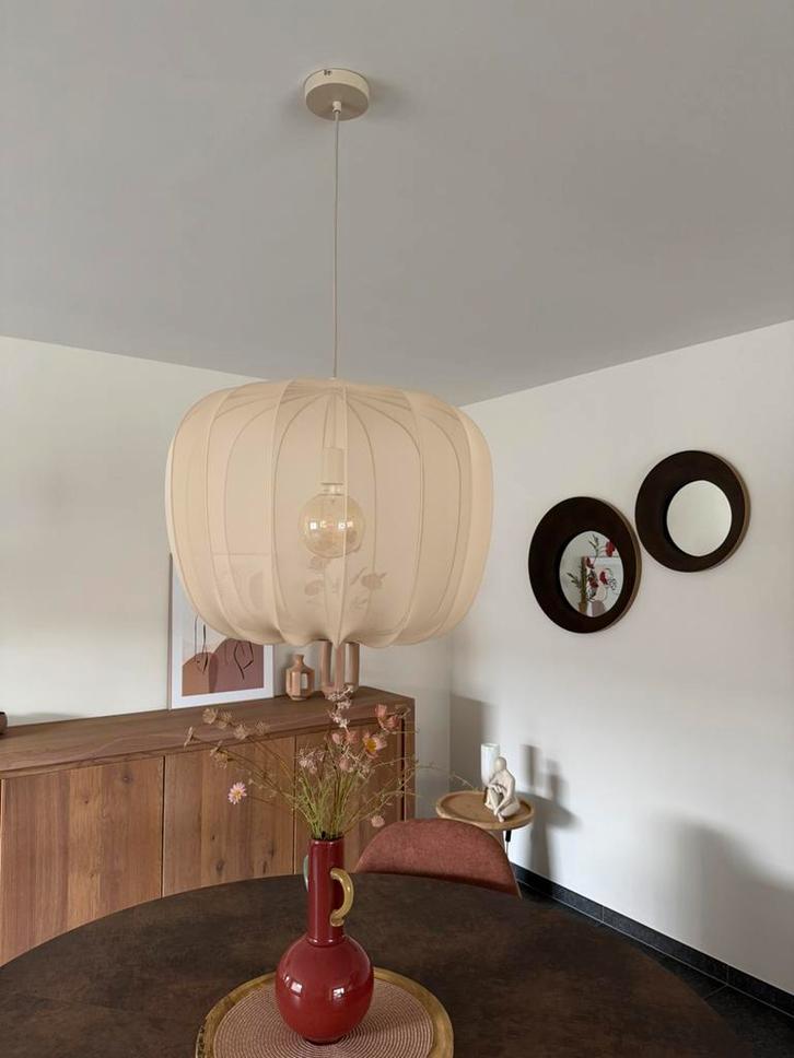 .hanglamp hanglamp is de Light & Living Plumeria zandkleur, Huis en Inrichting, Lampen | Hanglampen, Zo goed als nieuw, Ophalen