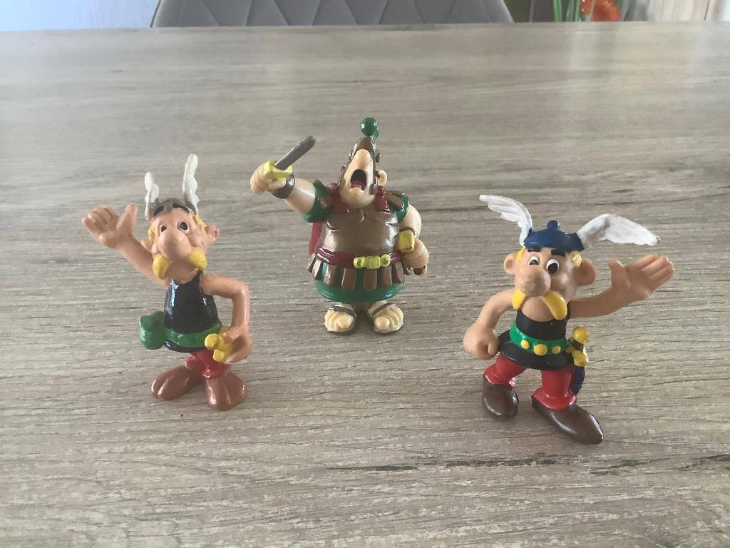Astrix en Obelix verschillende characters (7 cm), Verzamelen, Stripfiguren, Zo goed als nieuw, Beeldje of Figuurtje, Asterix en Obelix