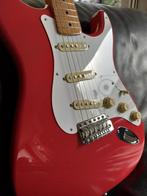 Neuve: Fender Stratocaster classic serie 50's fiesta red MN, Musique & Instruments, Enlèvement ou Envoi, Neuf, Solid body, Fender