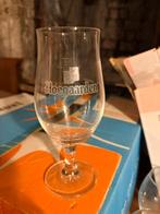 2 x 2 verres Hoegaarden différents sur socle, Enlèvement, Comme neuf, Verre ou Verres, Autres marques