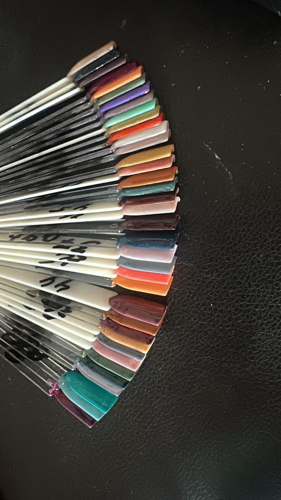 Gellak venalisa, Ophalen of Verzenden, Zo goed als nieuw