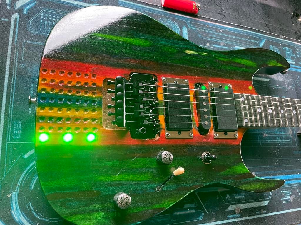 2 Custom gitaren., Ophalen of Verzenden, Zo goed als nieuw, Gitaar