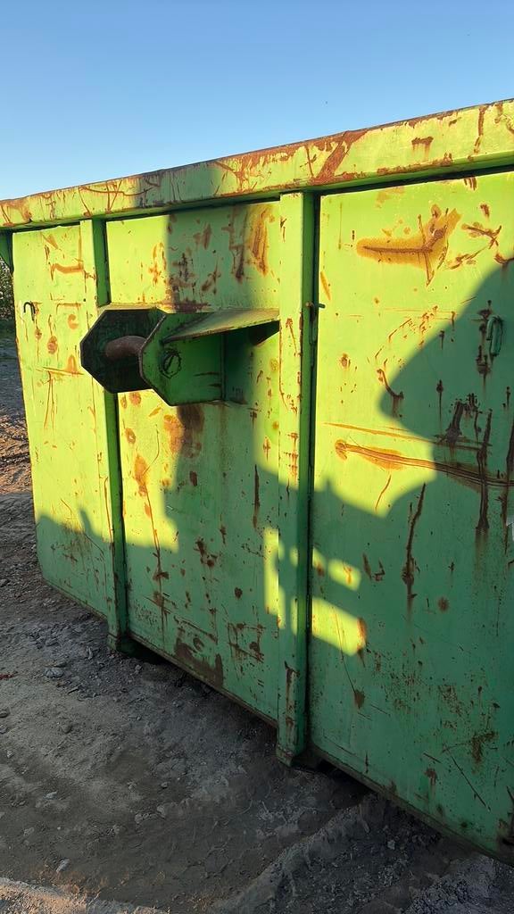 Container, Enlèvement