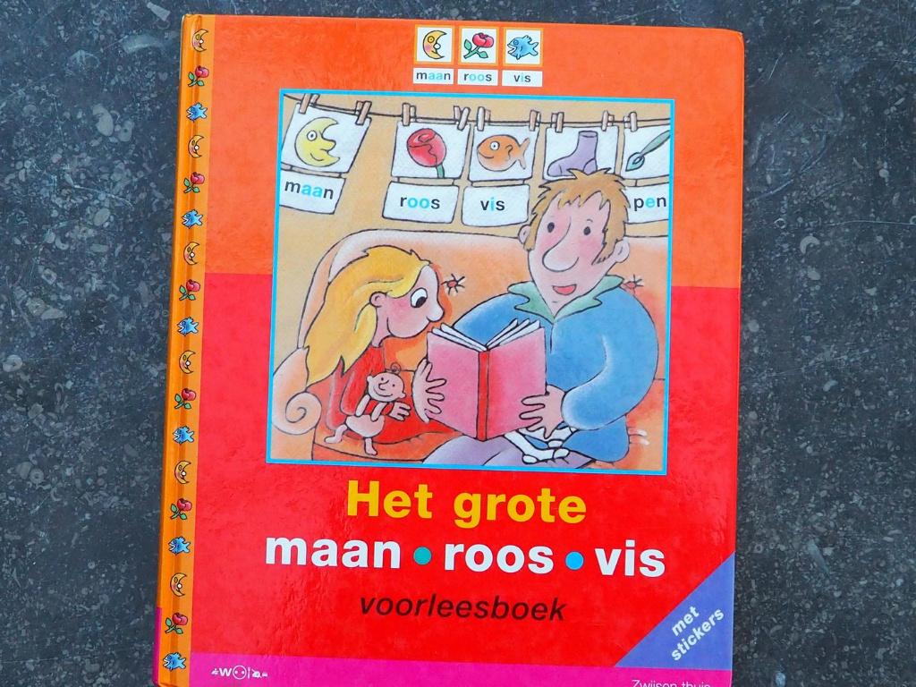 grote maan roos vis voorleesboek, Ophalen of Verzenden, Voorleesboek