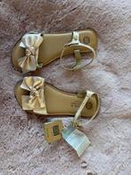 Sandales neuves taille 38, Enfants & Bébés, Vêtements de bébé | Chaussures & Chaussettes, Enlèvement