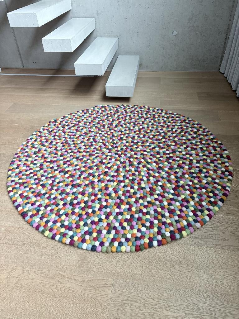 HAY Vloerkleed Pinocchio-Ø140-Multi colour, Ophalen, Gebruikt, Rond, Modern - kleurrijk item - ideaal voor op een kinderkamer