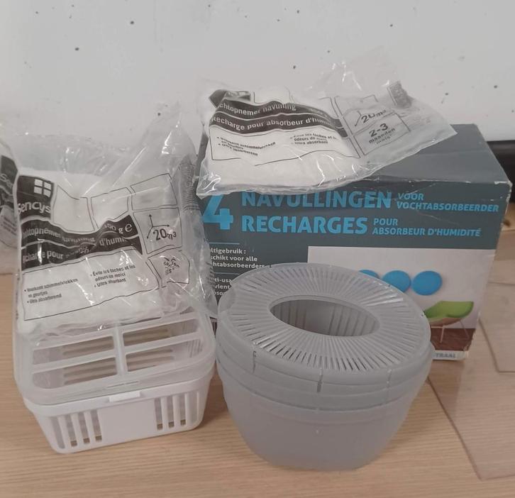 Vochtabsorbeerders en navulling, Caravans en Kamperen, Kampeeraccessoires, Zo goed als nieuw, Ophalen