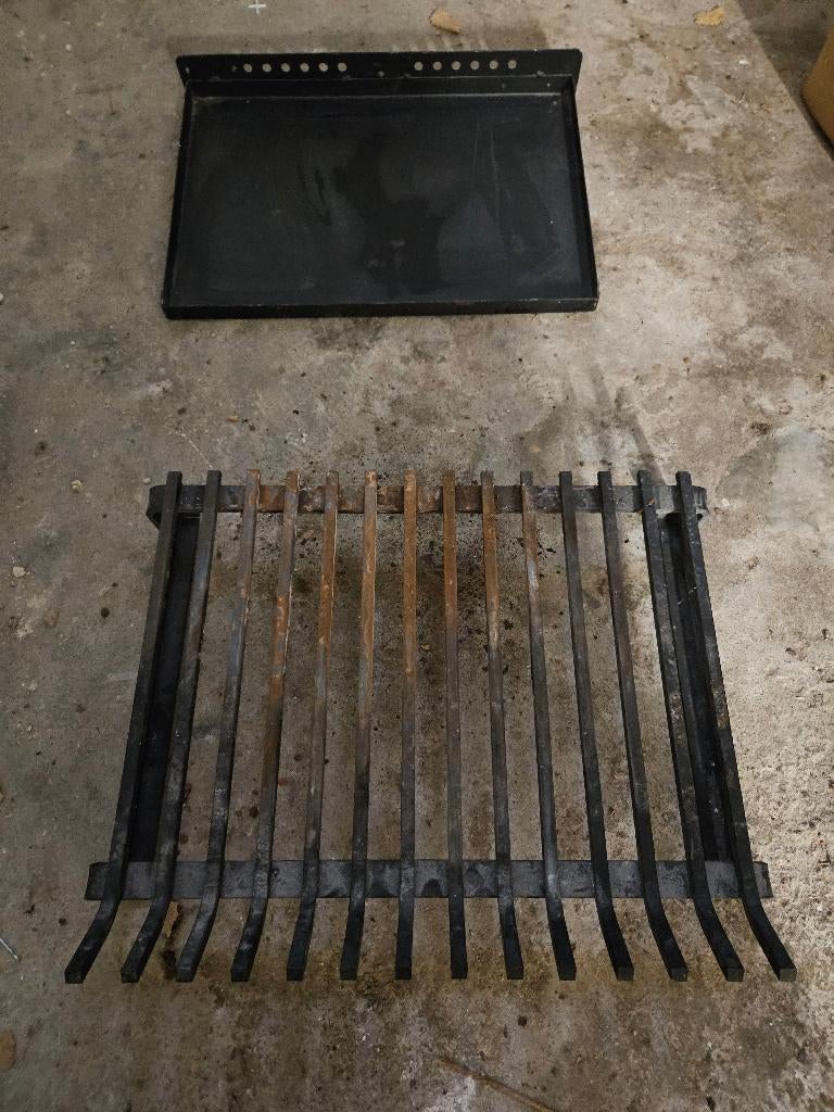 Grille pour cheminée avec tiroir, Maison & Meubles, Cheminées, Enlèvement, Utilisé, Insert, Autres types