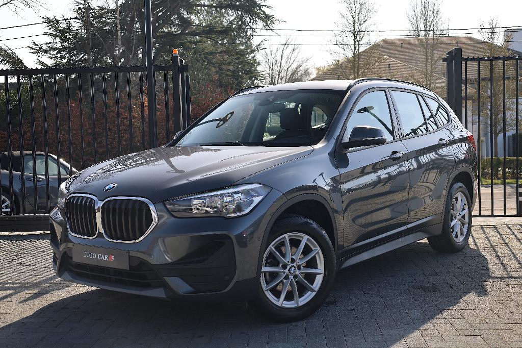 BMW X1 1.5dA Automaat | Euro 6if | LEDER | CRUISE | PARKS, Navigatiesysteem, Leder, Bedrijf, 5 deurs