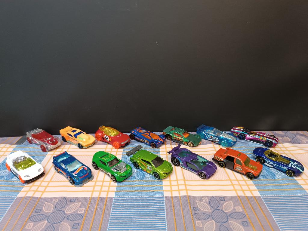 Hot Wheels - Hotwheels - Fantasy - Le Mans - Racing Show, Kinderen en Baby's, Ophalen of Verzenden, Zo goed als nieuw