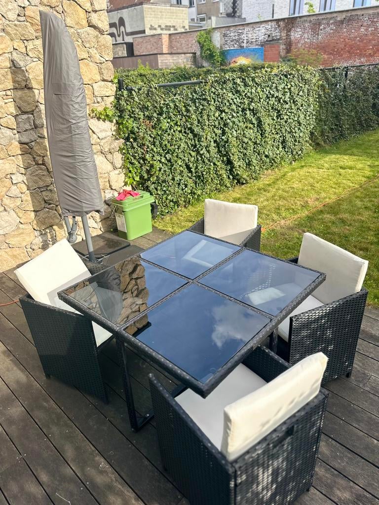 Tuinset: tafel + 4 stoelen (zeer goede staat) 109x109 cm, Ophalen, Zo goed als nieuw, Tuinset