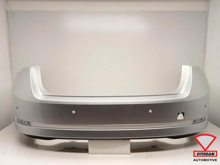 Skoda Octavia 4 2020+ achterbumper sedan origineel, Auto-onderdelen, Carrosserie, Bumper, Skoda, Gebruikt