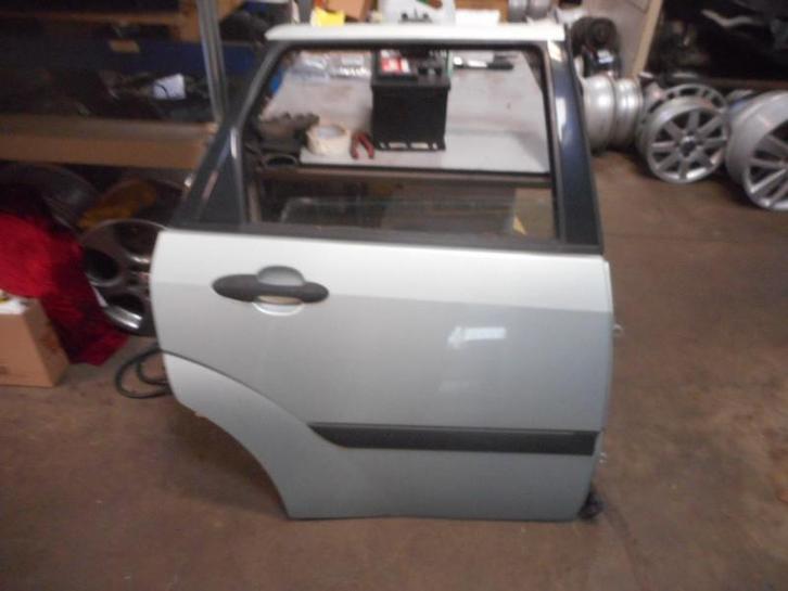 PORTIER RECHTS ACHTER Ford Focus 1 Wagon (01-1998/11-2004), Auto-onderdelen, Carrosserie, Deur, Ford, Achter, Rechts, Gebruikt