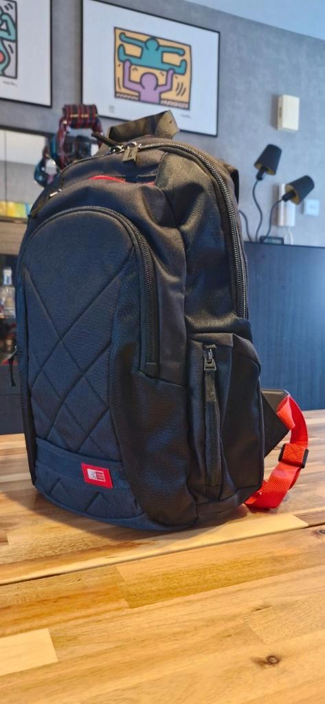 CASE LOGIC DLBP-114 Rugzak 14" Zwart, Informatique & Logiciels, Sacoches d'ordinateur portable, Comme neuf, Sac à dos, 14 pouces