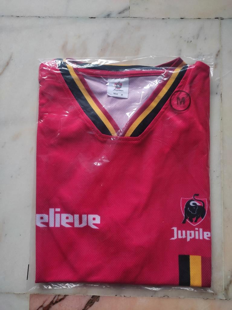 1 maillot des Diables Rouges (neuf) + Drapeau (neuf) +cadeau, Sports & Fitness, Football, Taille M, Enlèvement ou Envoi, Neuf