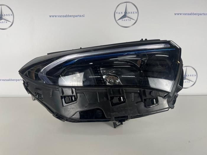 Phare droit d'un Mercedes EQA, Autos : Pièces & Accessoires, Éclairage, Mercedes-Benz, Utilisé, 3 mois de garantie