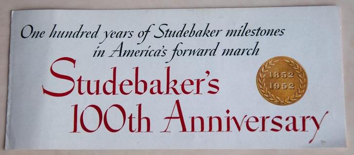 Foldertje STUDEBAKER History 100 Years 1852 - 1952, Boeken, Auto's | Folders en Tijdschriften, Verzenden
