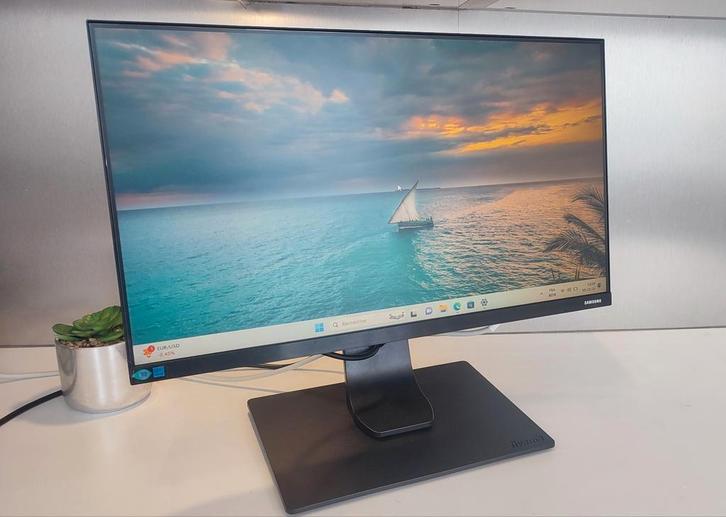 Samsung 22-inch Full HD HDMI monitor, Computers en Software, Monitoren, Gebruikt, DisplayPort, HDMI, VGA, In hoogte verstelbaar
