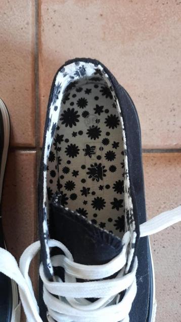 Zwarte canvas sneakers maat 36 beschikbaar voor biedingen