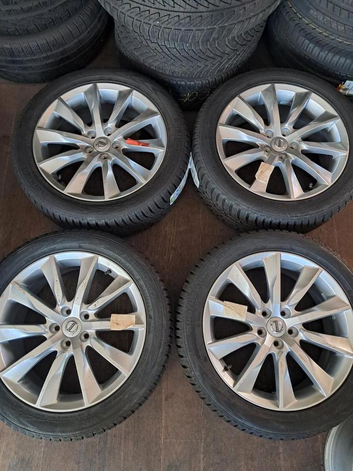 Original Volvo winterset velgen met Nieuwe banden, Auto-onderdelen, Besturing, Volvo, Ophalen