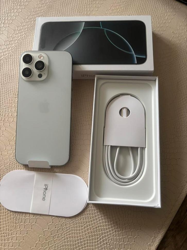Iphone 16 pro-max wit 1 terabit, Telecommunicatie, Mobiele telefoons | Apple iPhone, Nieuw, 1 TB, Zonder abonnement, Zonder simlock