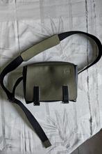 Messenger bag LOEWE, Zo goed als nieuw, Leer, Groen, Ophalen