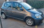 Toyota Yaris Blue 1.4D 4D 2004, 143000km mooie staat, Auto's, Voorwielaandrijving, Stof, Zwart, Blauw