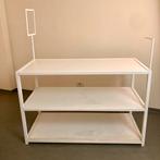 Metalen presentatietafel, Ophalen