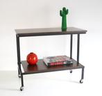 Minimalistische mid-century stereo tafel Vintage side table, Ophalen