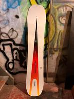 Burton Custom Smalls 130 + bindingen, Sports & Fitness, Snowboard, Enlèvement, Comme neuf, Fixations
